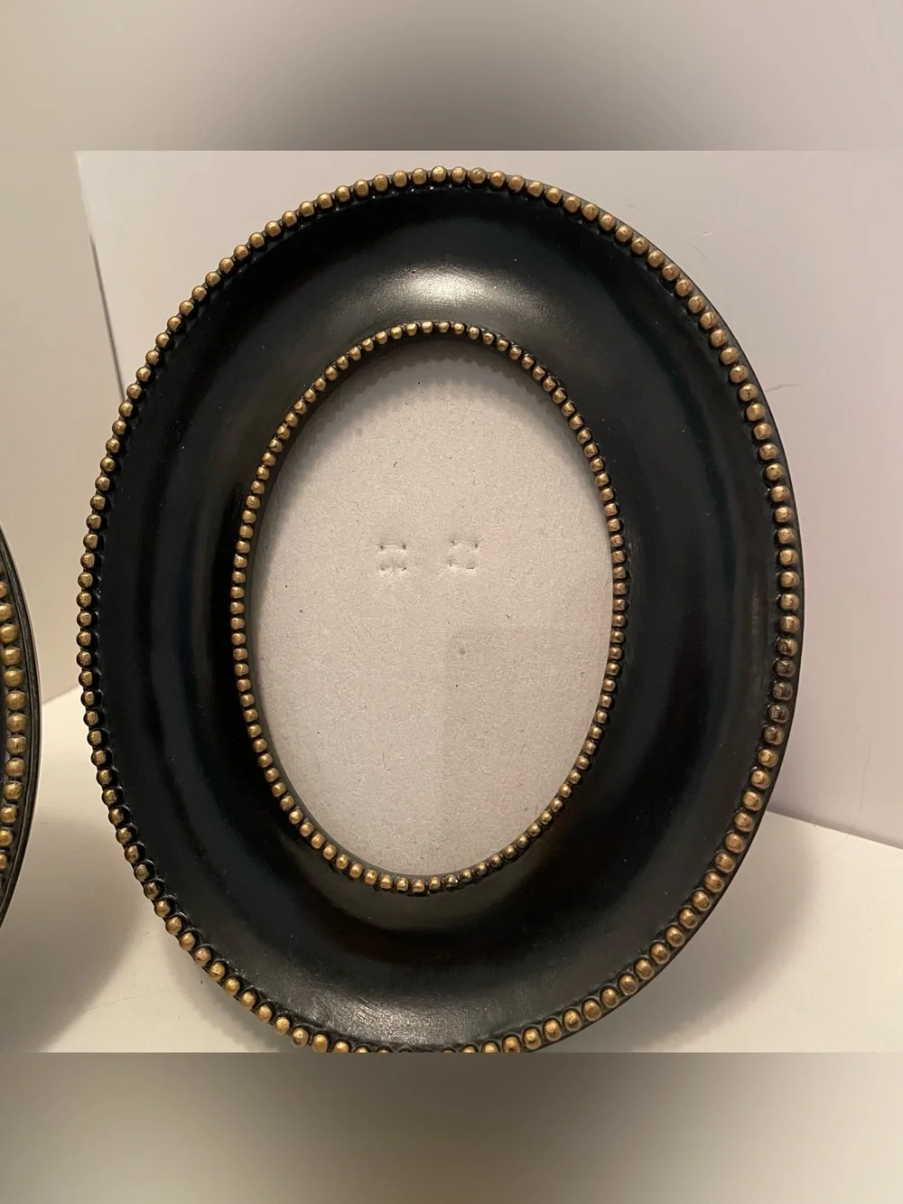 Pair Of 3.5”x 5” Domain Photo Frames Oval Black Gold Beaded Accents Tabletop